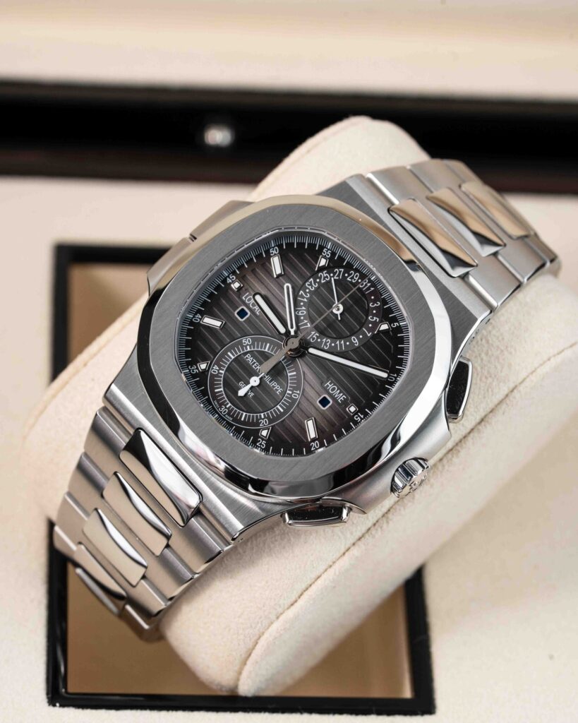 Patek Philippe Nautilus 5990/1A-001 2020