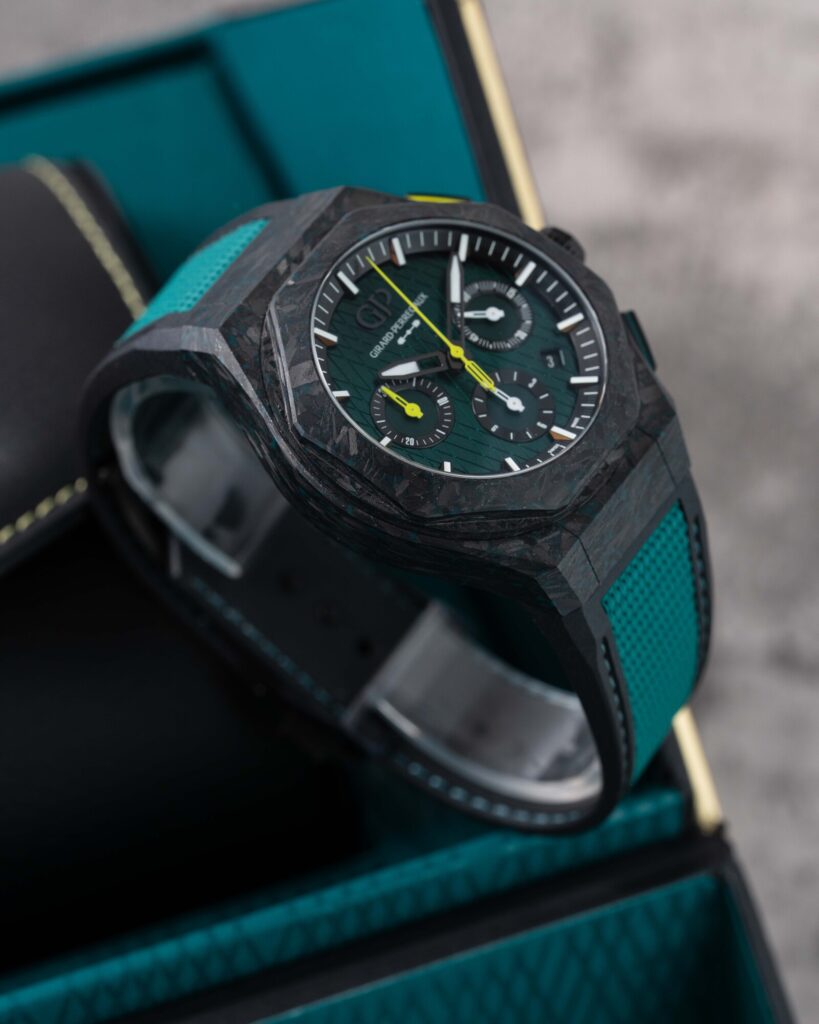 Girard Perregaux Laureato 81060-41-3071-1CX 2022