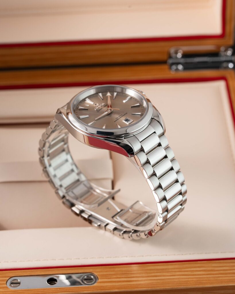 Omega Seamaster Aqua Terra 220.10.38.20.09.001 2025
