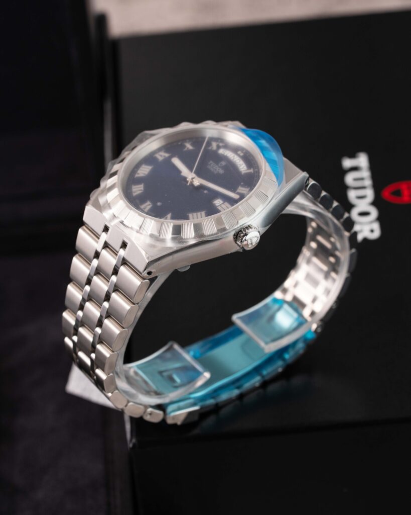 Tudor Royal 28600 2022