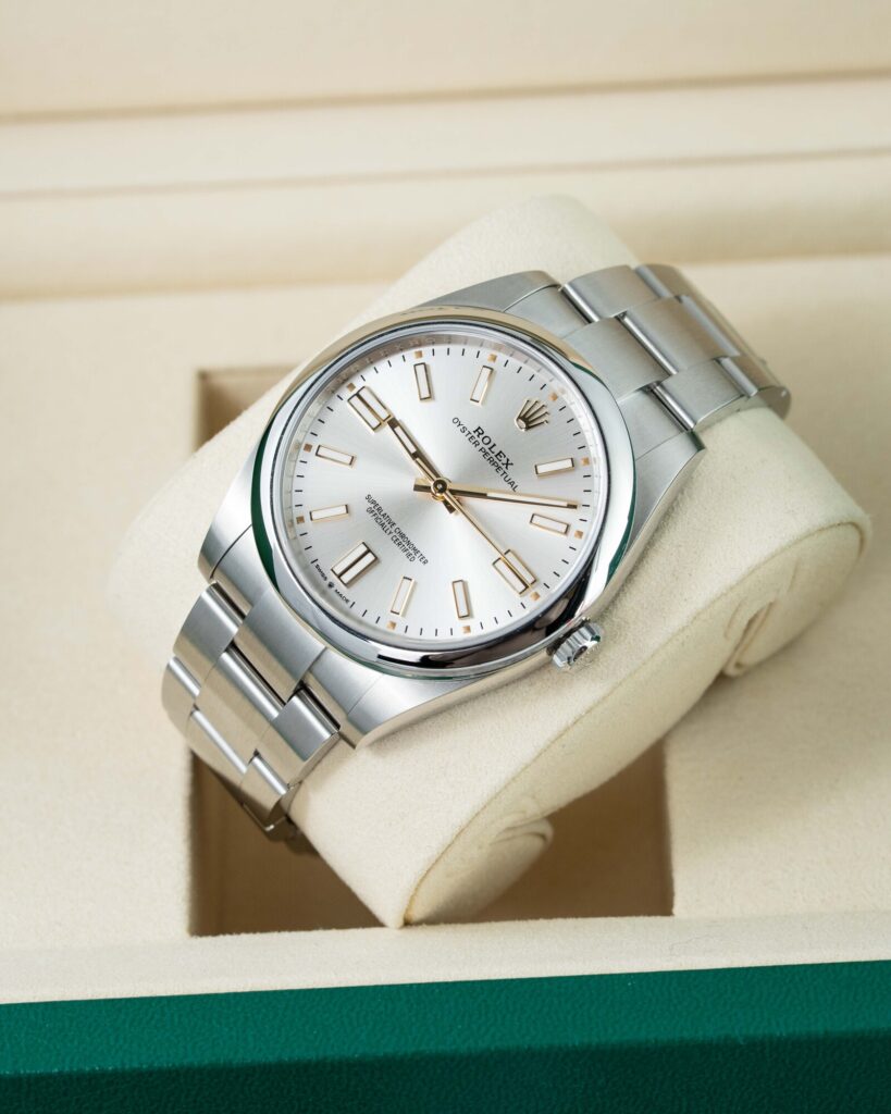 Rolex Oyster Perpetual 124300 2025