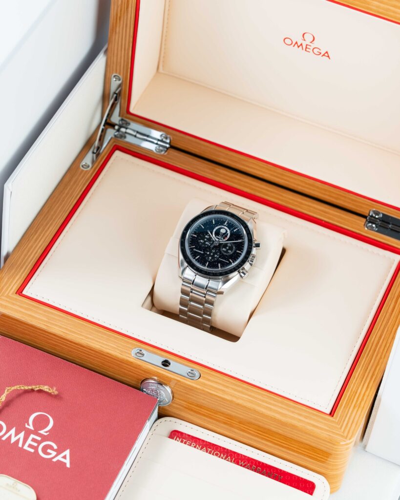 Omega Speedmaster Moonphase  311.30.44.32.01.001 2020