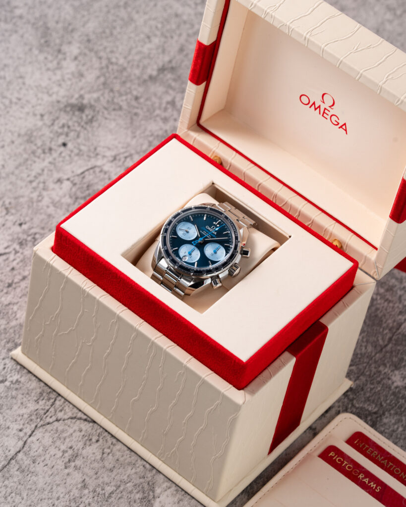 Omega Speedmaster 324.30.38.50.03.002 2022