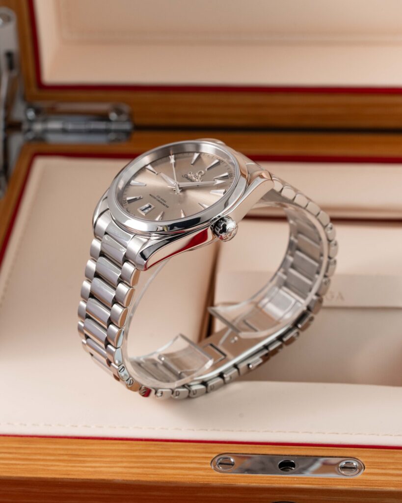 Omega Seamaster Aqua Terra 220.10.38.20.09.001 2025