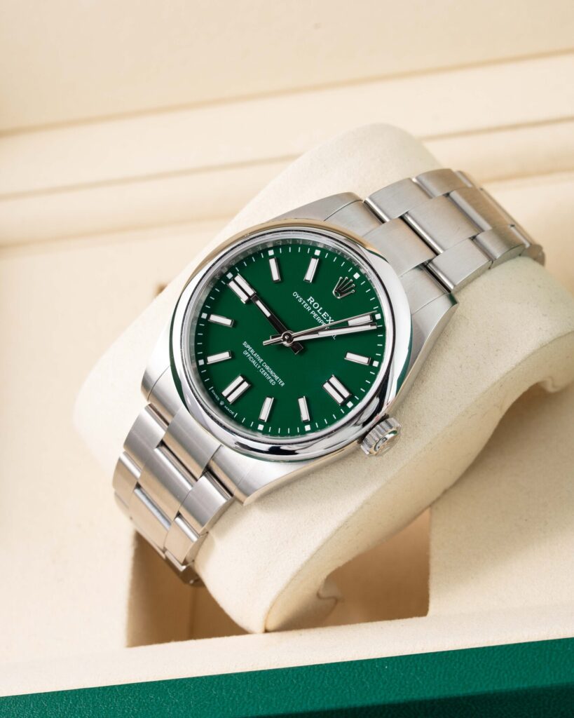 Rolex Oyster Perpetual 134300 2025