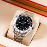 Omega Seamaster Planet Ocean 215.30.44.22.01.001 2017