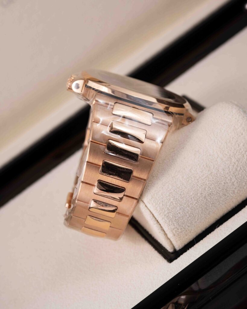 Patek Philippe Nautilus 5712/1R-001 2023