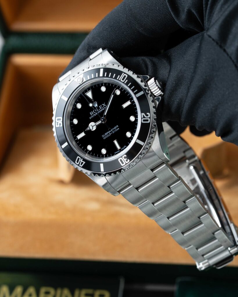 Rolex Submariner 14060M 2002