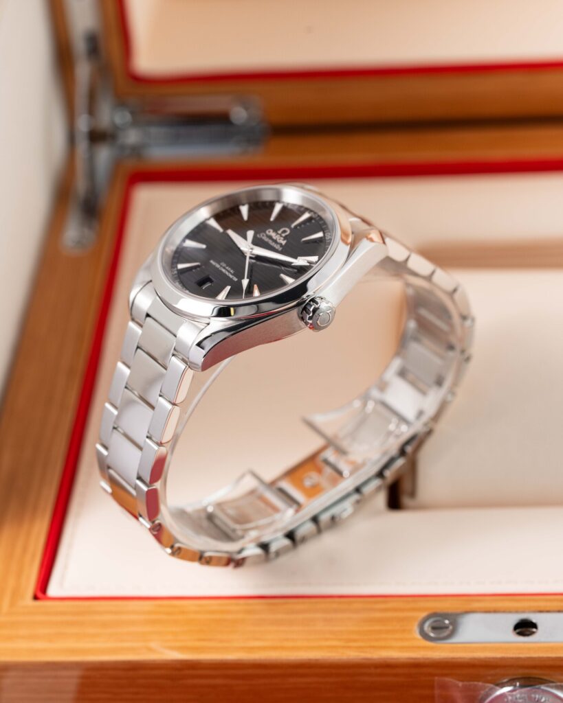 Omega Aqua Terra 220.10.38.20.01.001 2018