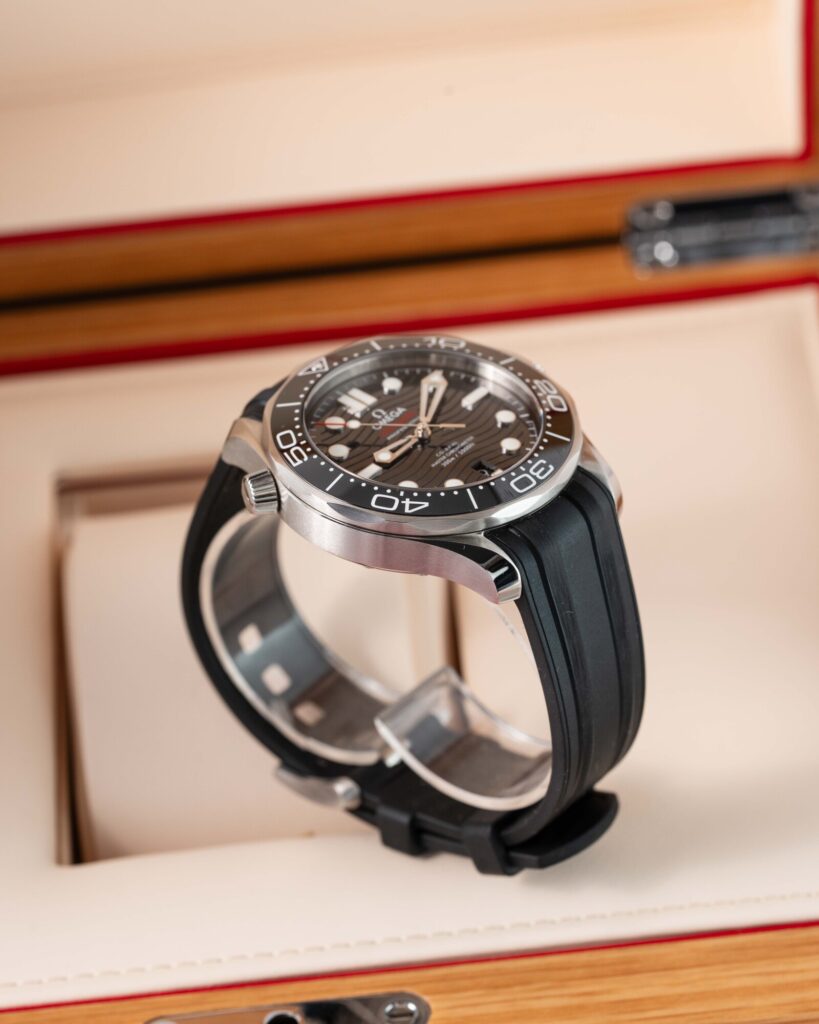 Omega Seamaster Diver 300M 210.32.42.20.01.001 2024