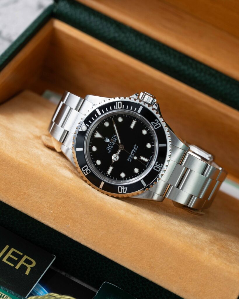 Rolex Submariner 14060M 2002