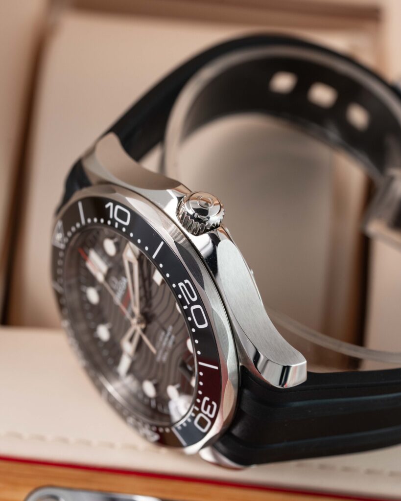 Omega Seamaster Diver 300M 210.32.42.20.01.001 2024