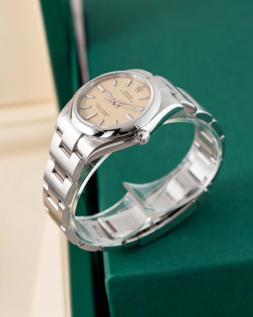 Rolex Oyster Perpetual 124200 2025