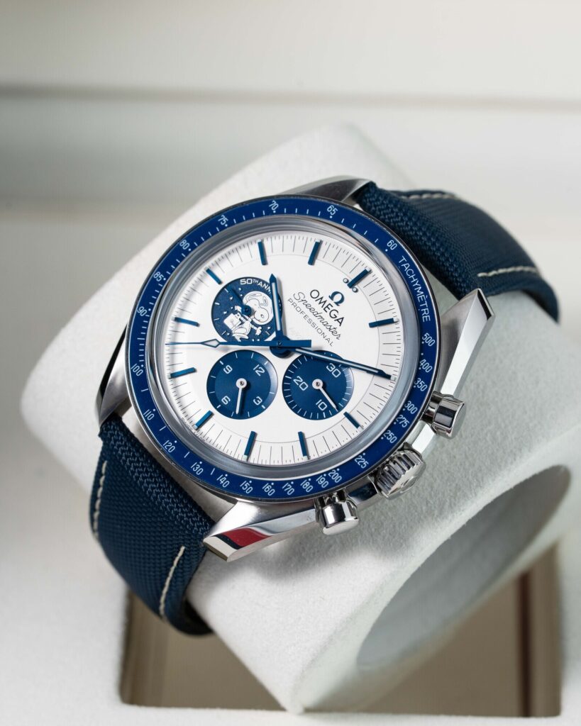 Omega Speedmaster Silver Snoopy Award 310.32.42.50.02.001 2025