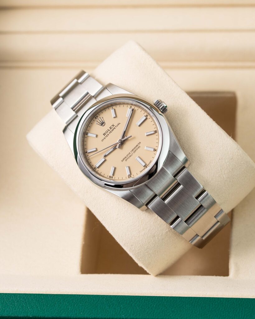 Rolex Oyster Perpetual 124200 2025