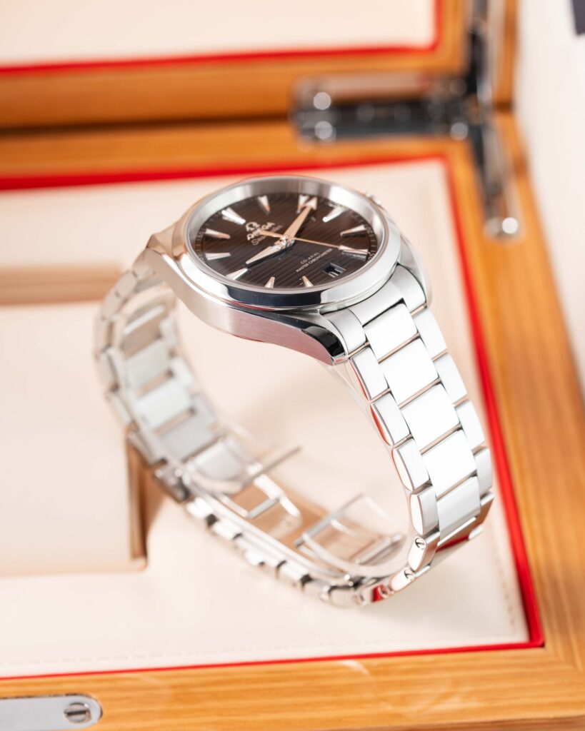 Omega Aqua Terra 220.10.38.20.01.001 2018