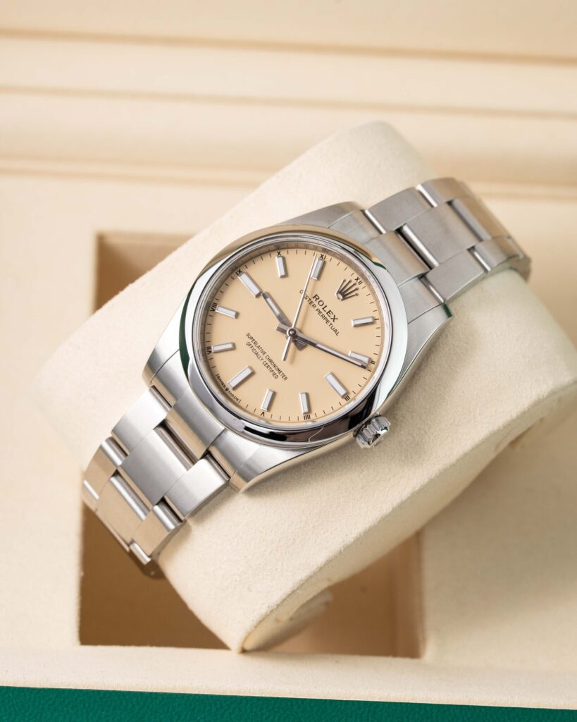 Rolex Oyster Perpetual 124200 2025