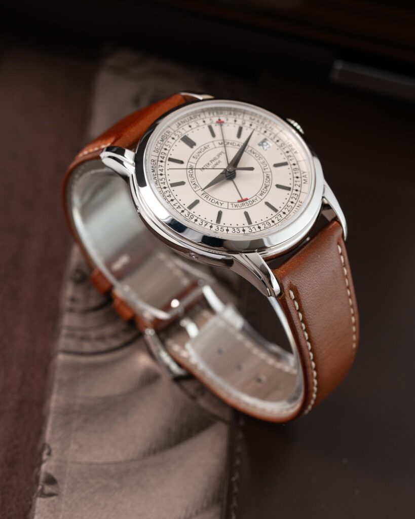 Patek Philippe Calatrava 5212A-001 2022
