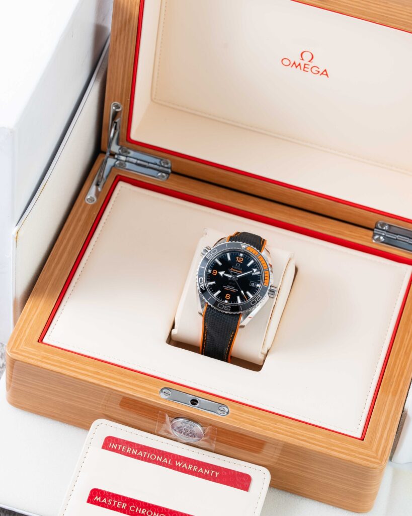 Omega Seamaster Planet Ocean 215.32.44.21.01.001 2018