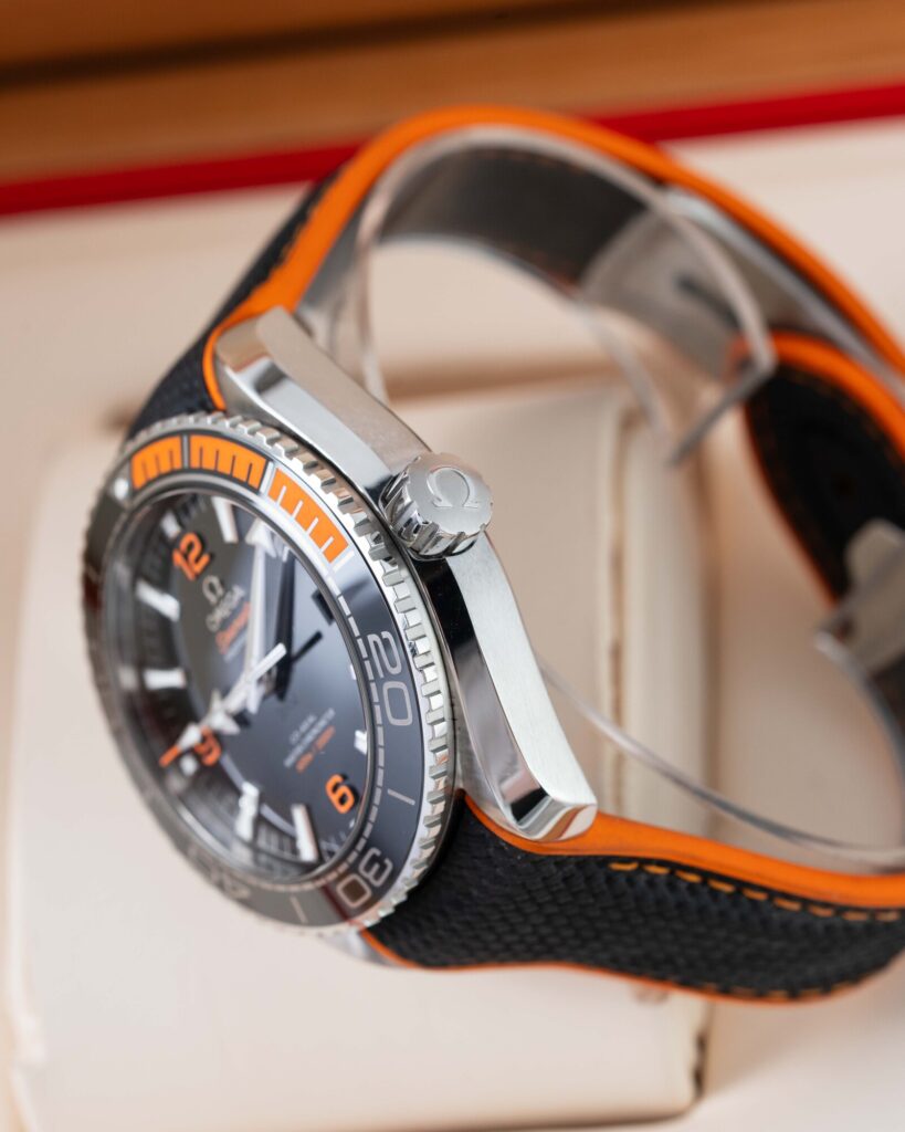 Omega Seamaster Planet Ocean 215.32.44.21.01.001 2018