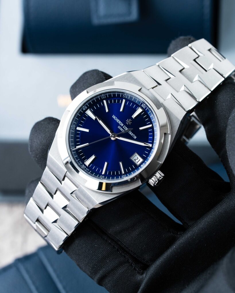 Vacheron Constantin Overseas 4520V/210A-B128 2025
