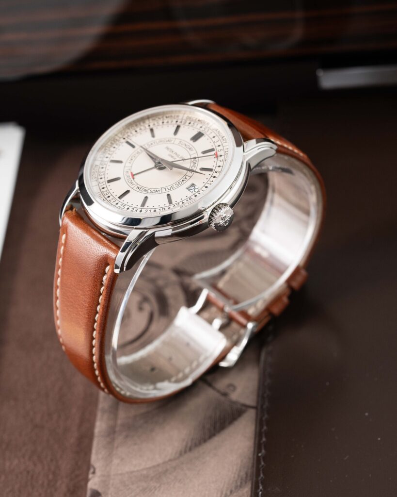 Patek Philippe Calatrava 5212A-001 2022