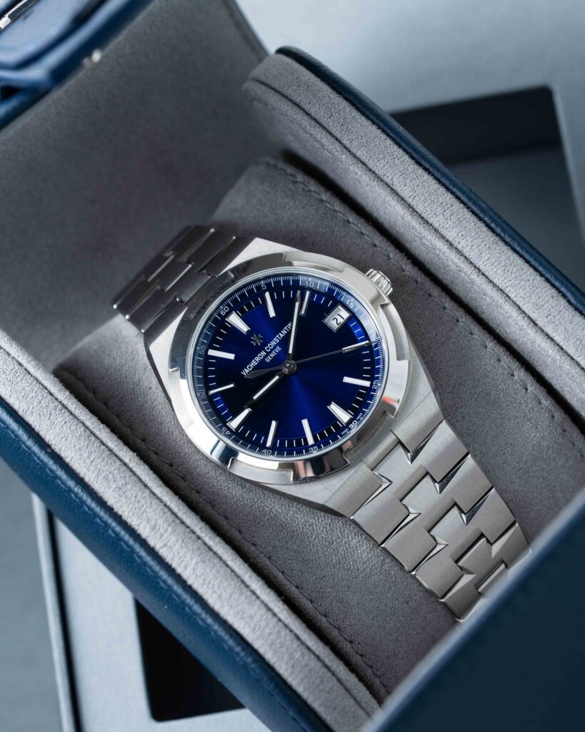 Vacheron Constantin Overseas 4520V/210A-B128 2025