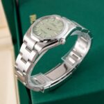 Rolex Oyster Perpetual 124200 2025
