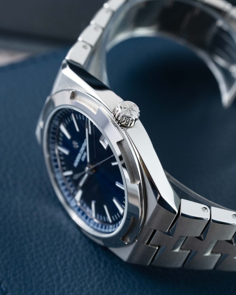 Vacheron Constantin Overseas 4520V/210A-B128 2025