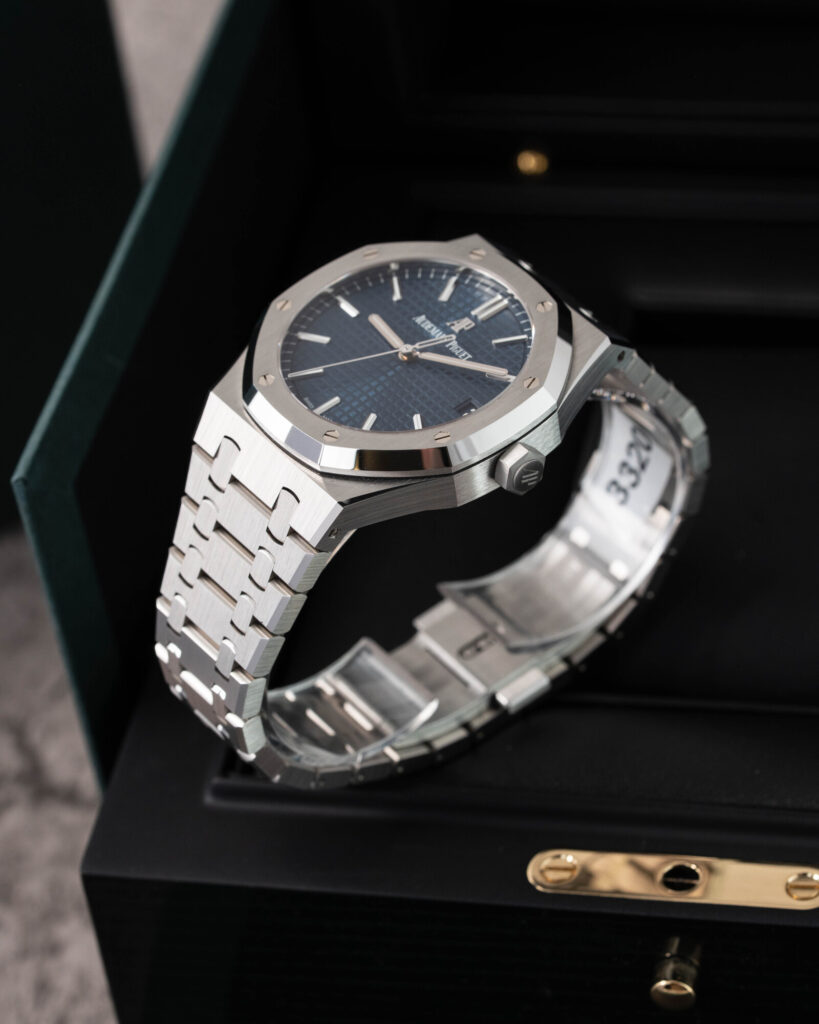Audemars Piguet Royal Oak 15500ST.OO.1220ST.01  2021