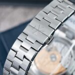 Vacheron Constantin Overseas 4520V/210A-B128 2025