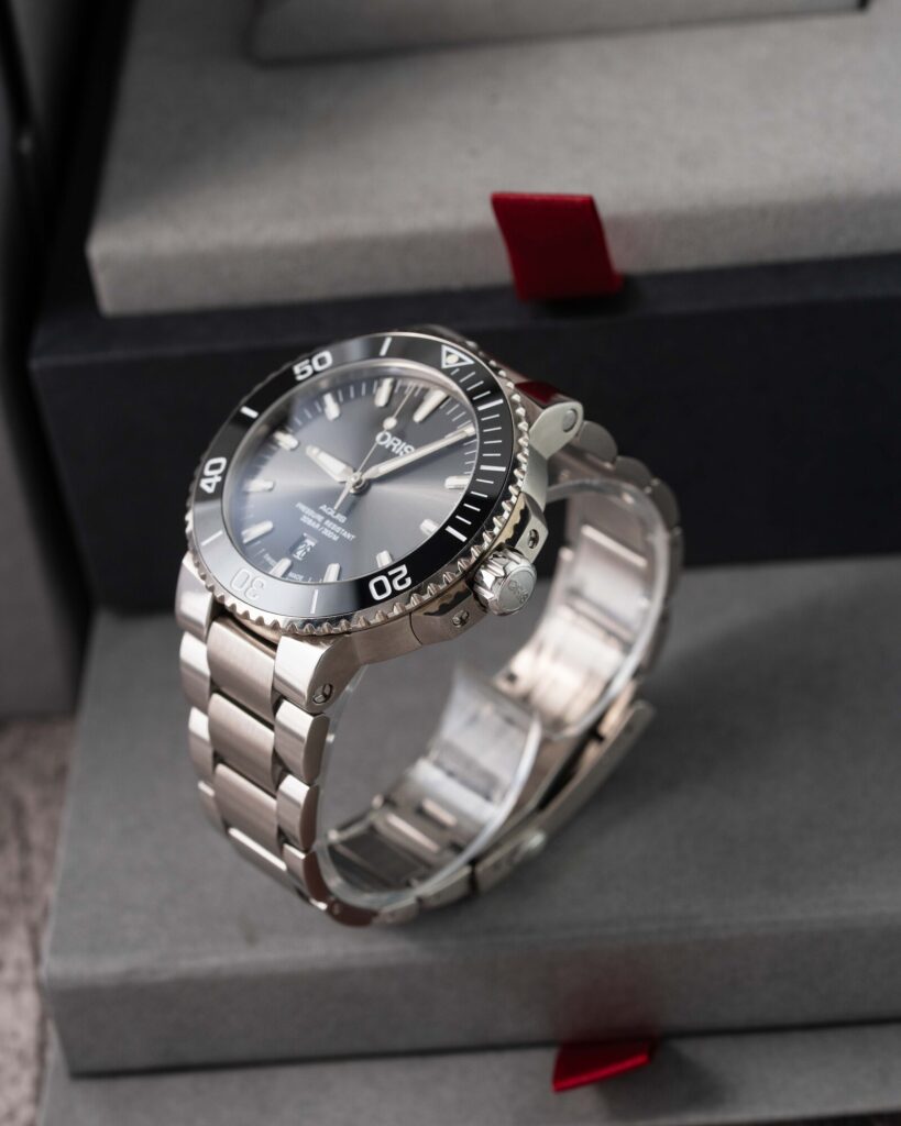 Oris Aquis Date 01 733 7730 7153 2021
