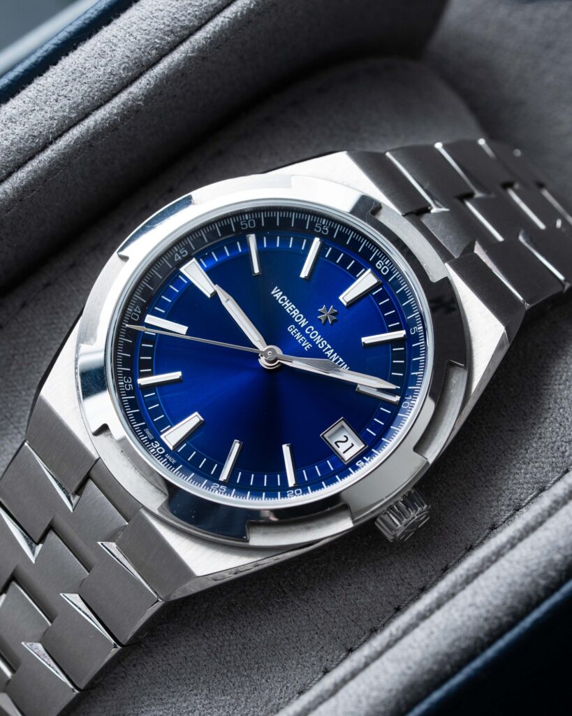Vacheron Constantin Overseas 4520V/210A-B128 2025