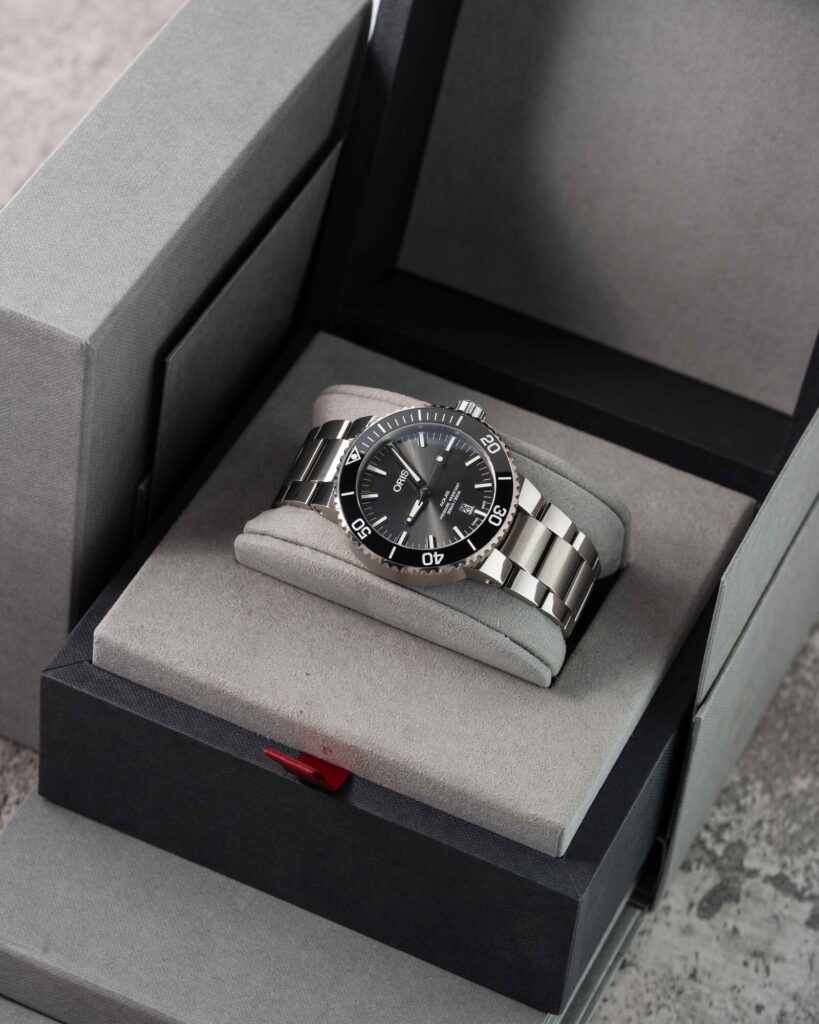 Oris Aquis Date 01 733 7730 7153 2021