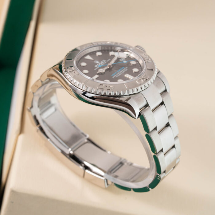 01bb8fea-81fd-459c-ae43-501fe28e0426-1.jpg