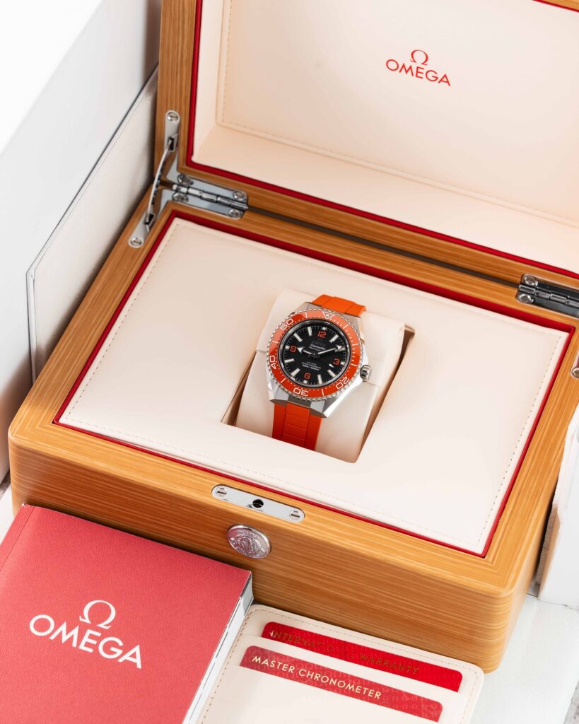 Omega Seamaster Planet Ocean 217.32.42.21.01.004 2025