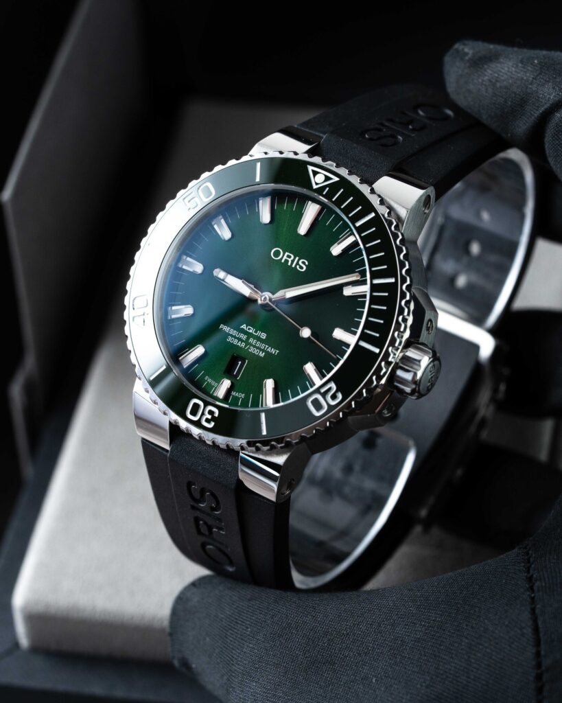 Oris Aquis Date 01 733 7730 4157 2019