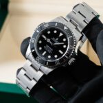 Rolex Submariner 124060 2022