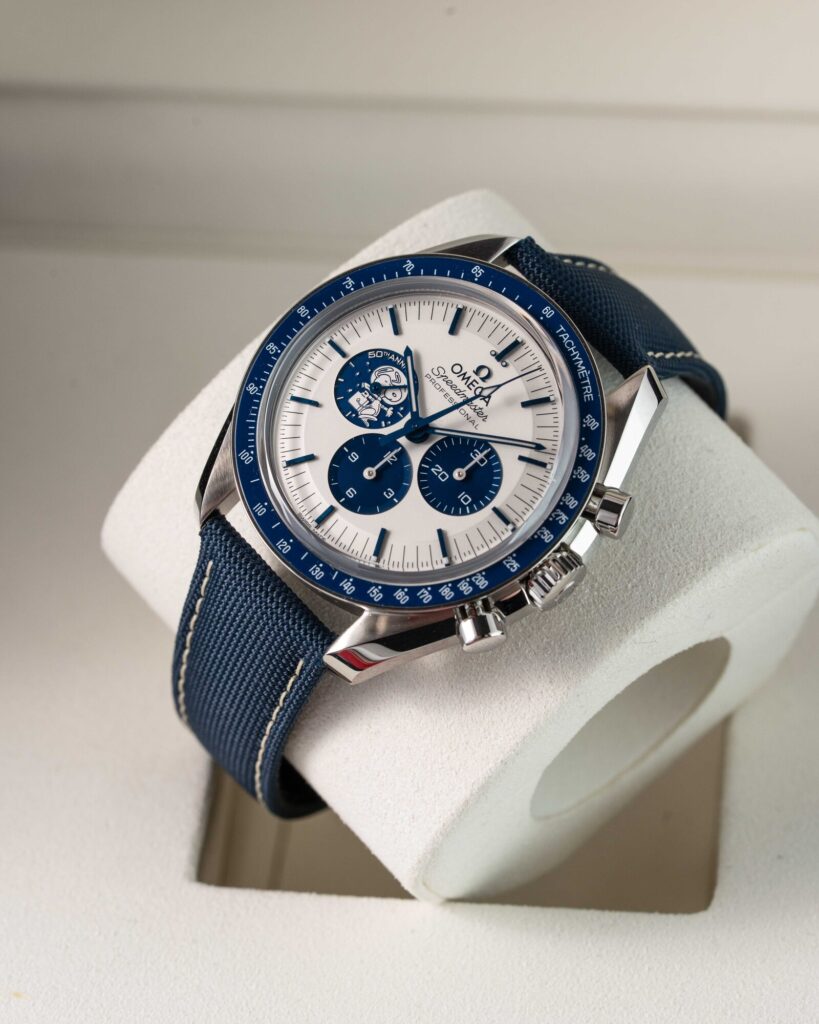 Omega Speedmaster "silver Snoopy Award" 50TH Anniversary 310.32.42.50.02.001 2022
