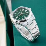 Rolex Oyster Perpetual 124300 2025