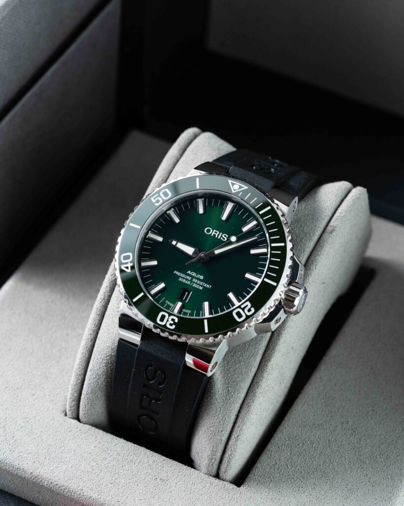 Oris Aquis Date 01 733 7730 4157 2019