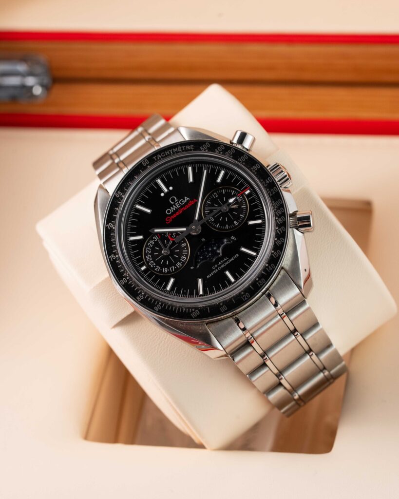 Omega Speedmaster Moonphase 304.30.44.52.01.001 2017