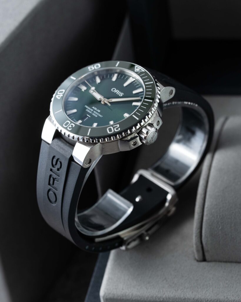 Oris Aquis Date 01 733 7730 4157 2019