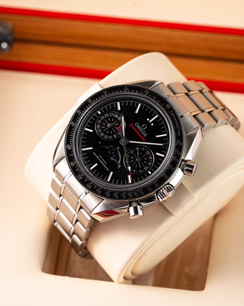 Omega Speedmaster Moonphase 304.30.44.52.01.001 2017