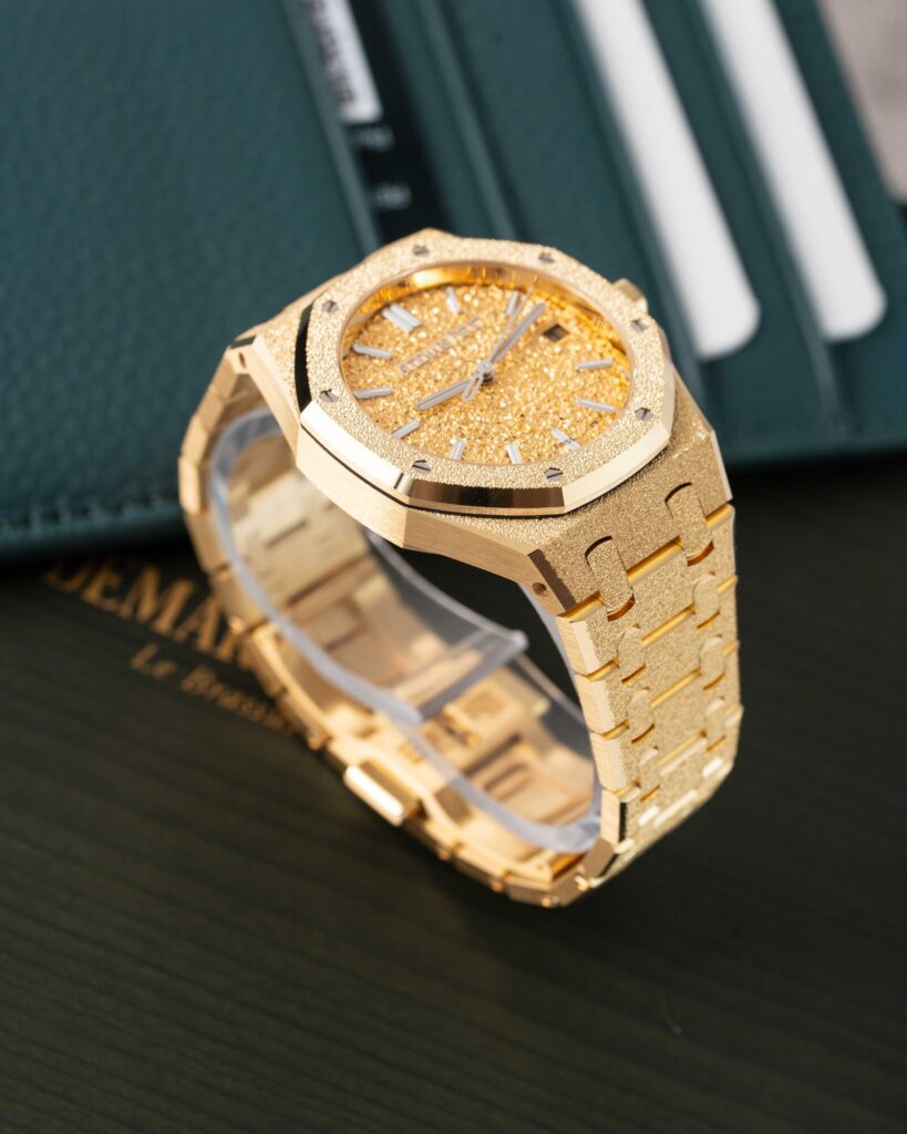 Audemars Piguet Royal Oak Selfwinding 77450BA.GG.1361BA.01 2026