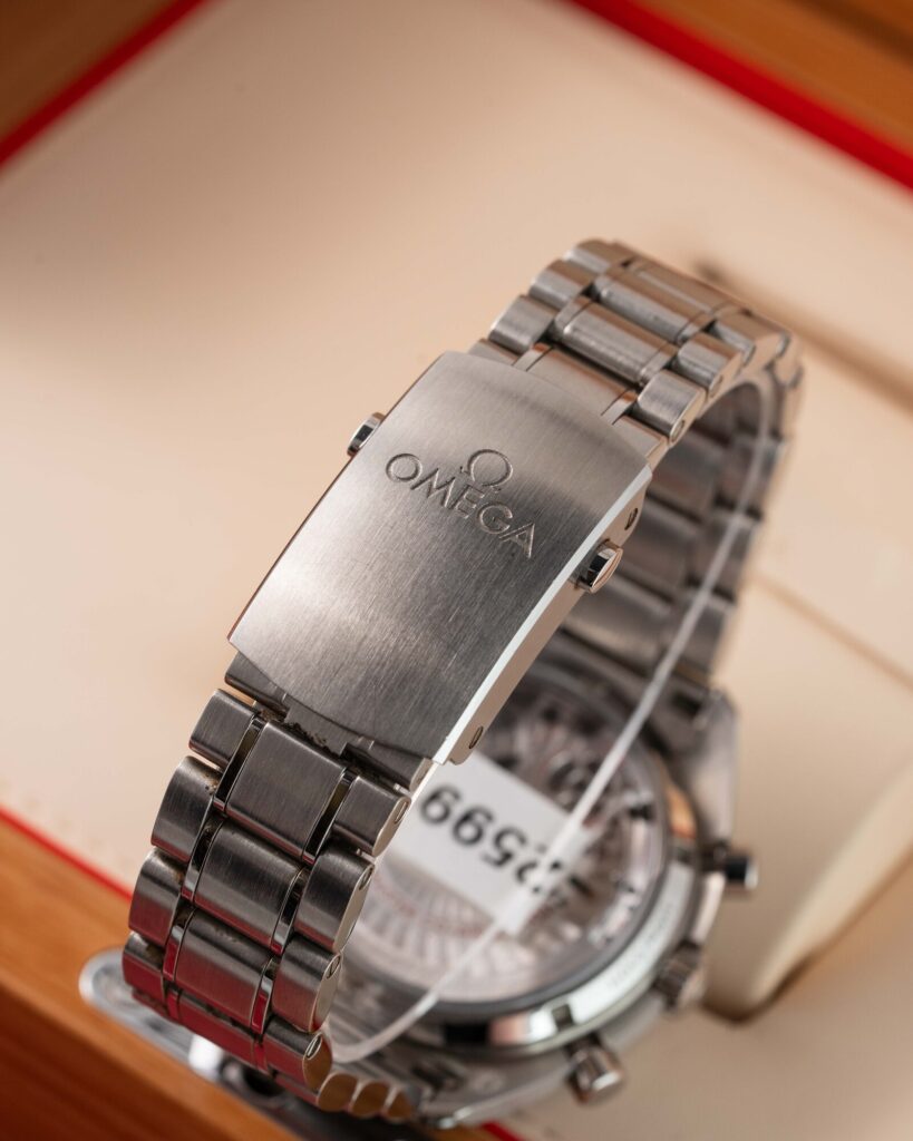 Omega Speedmaster Moonphase 304.30.44.52.01.001 2017