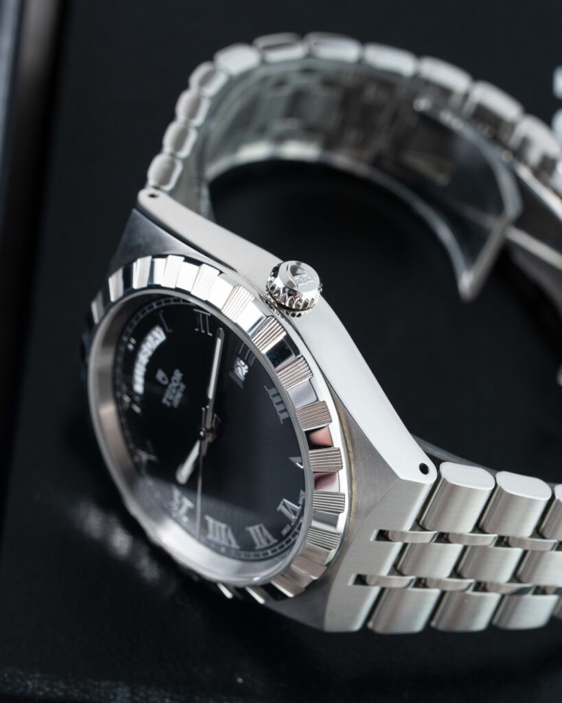 Tudor Royal 28600 2021