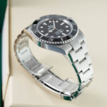 Rolex Submariner 124060 2022