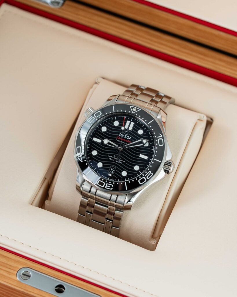 Omega Seamaster 300 210.30.42.20.01.001 2023