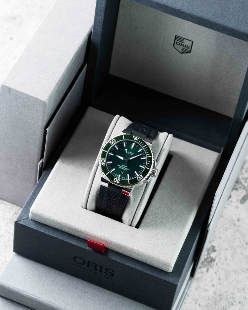 Oris Aquis Date 01 733 7730 4157 2019